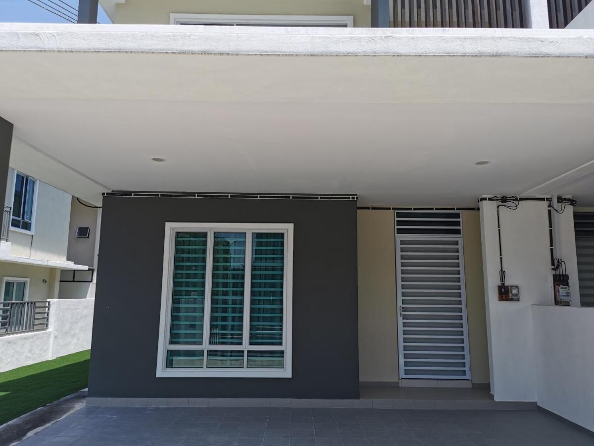 12 Pax New Private Semi-D Green Park Ipoh Homestay Zewnętrze zdjęcie